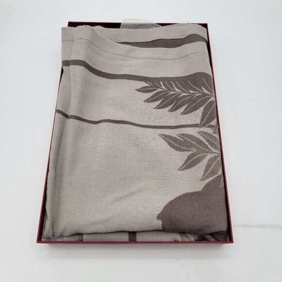 Cartier Pashmina Throw Blanket - Picture 8 of 10